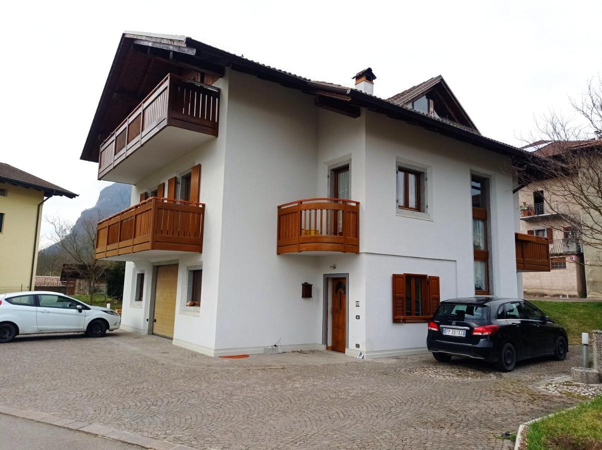 Casa Nel Verde โกมาโนแตร์เม ภายนอก รูปภาพ